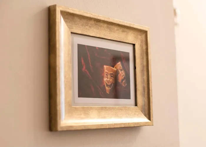 Theatroom Appartement Eger